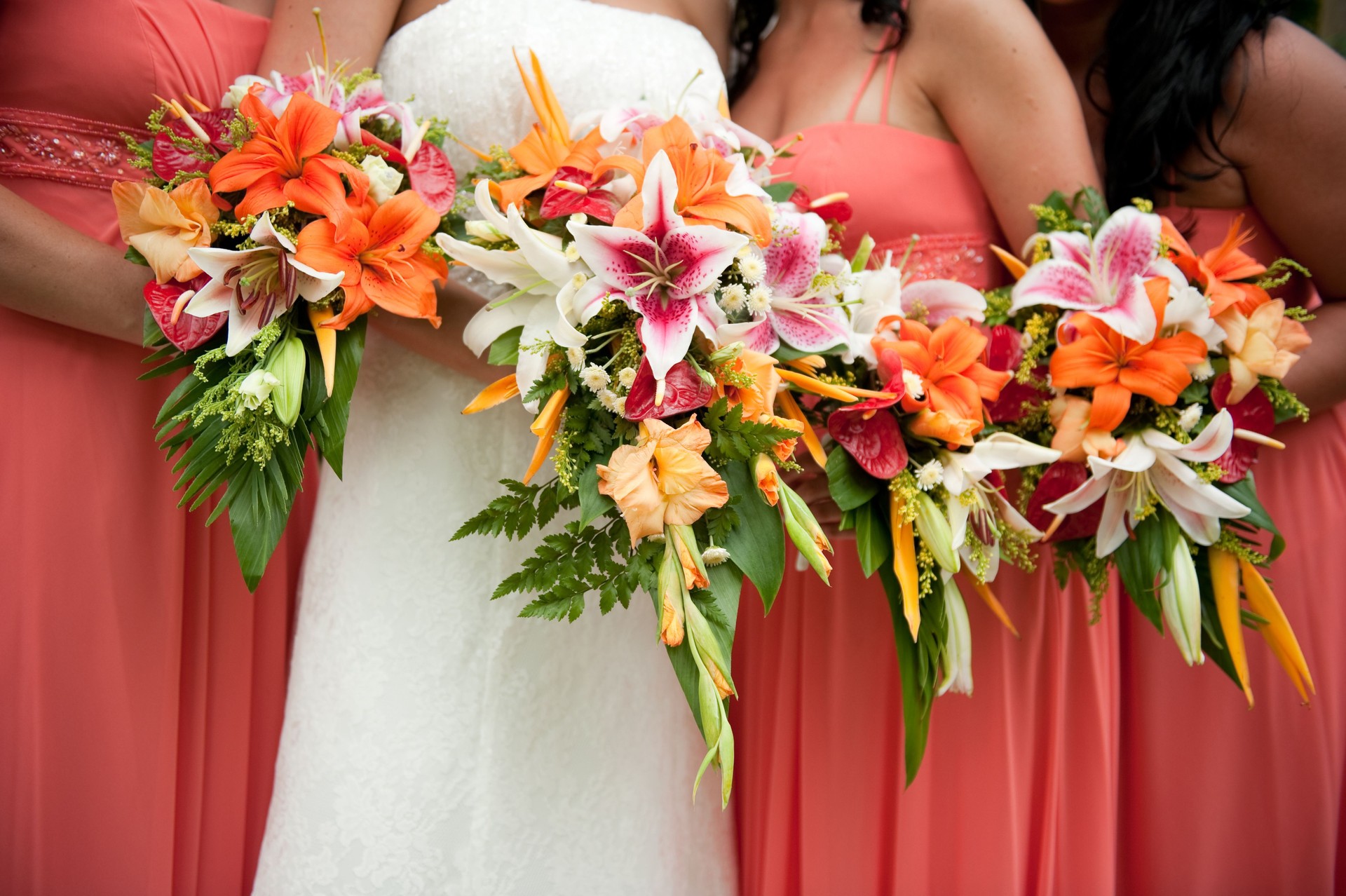Tropical Bride and her bridesmaids